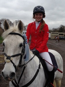 Suffolk Showjumper Charlie Cox Bounces Back!